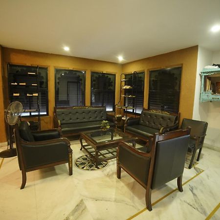 Hotel Banjara Heritage Udaipur Exteriör bild