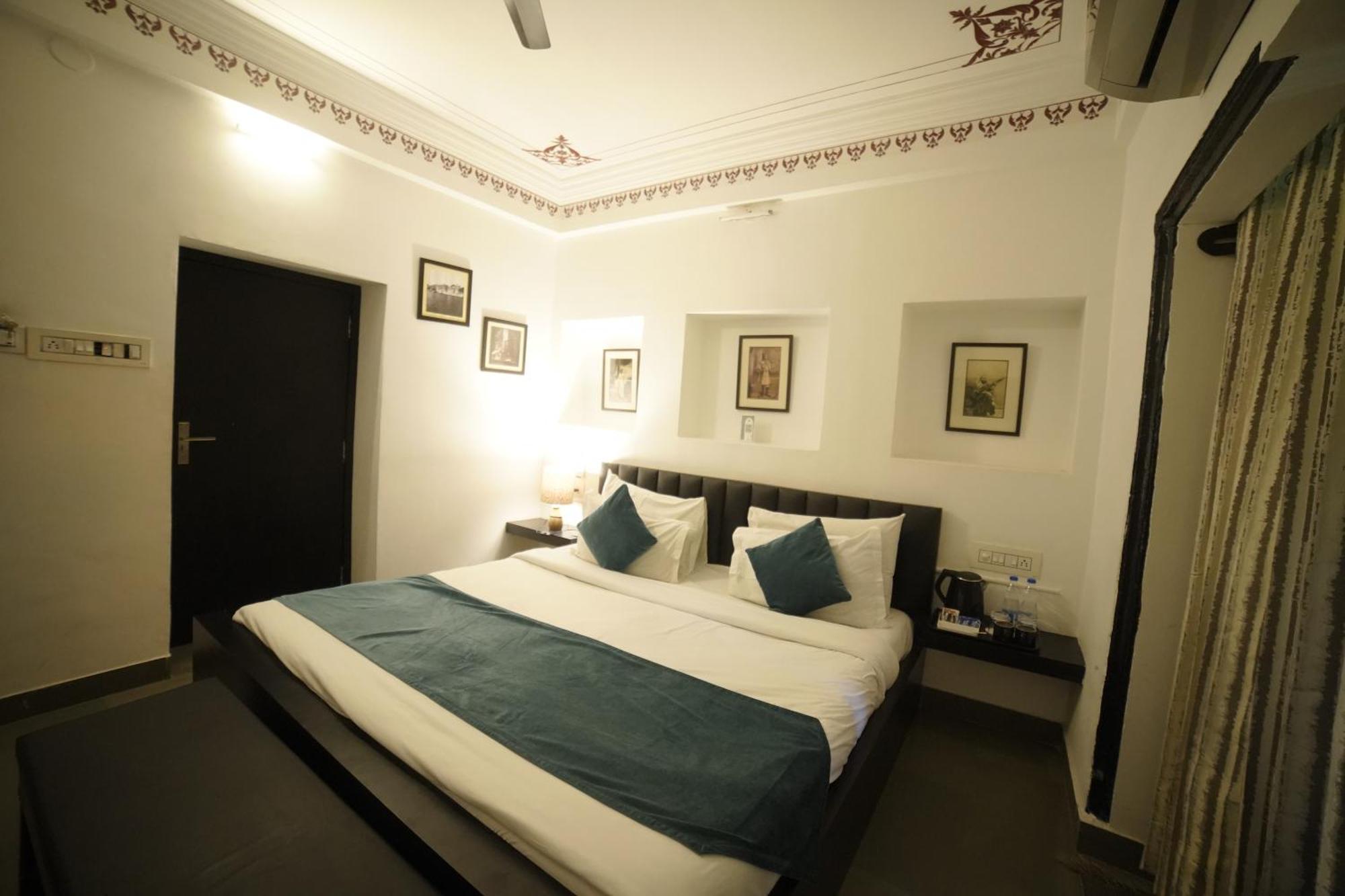 Hotel Banjara Heritage Udaipur Exteriör bild