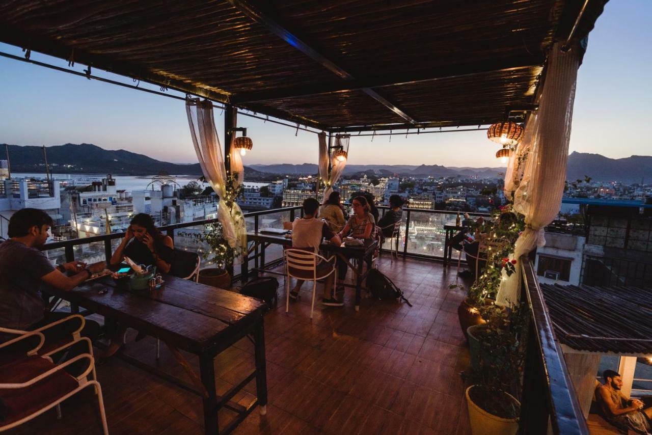 Hotel Banjara Heritage Udaipur Exteriör bild